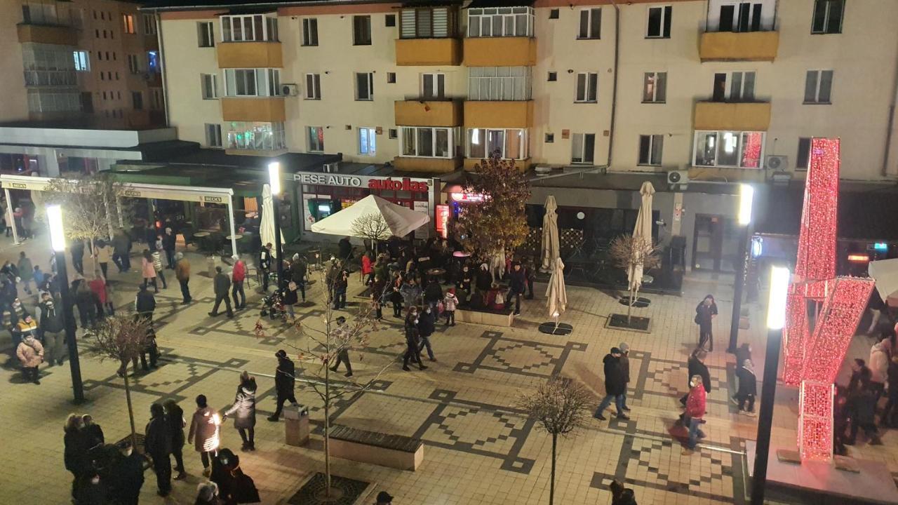 דירות חונדוארה Fim Apartament מראה חיצוני תמונה