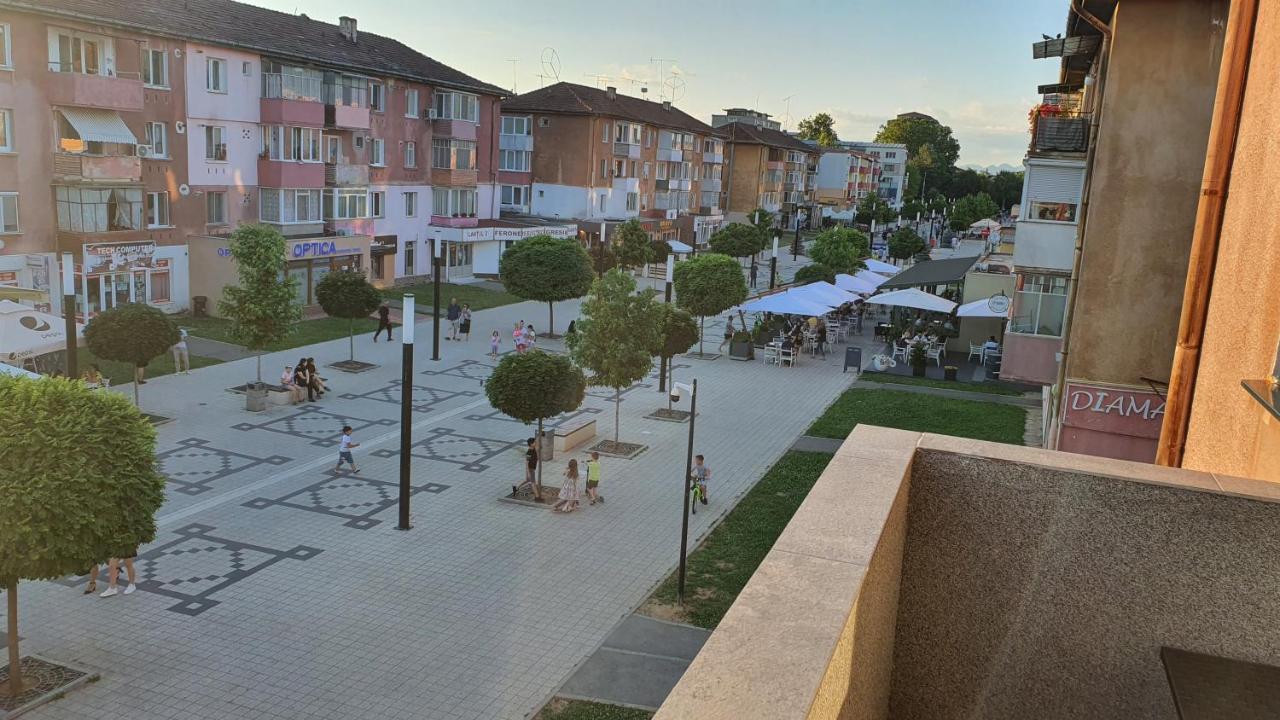 דירות חונדוארה Fim Apartament מראה חיצוני תמונה